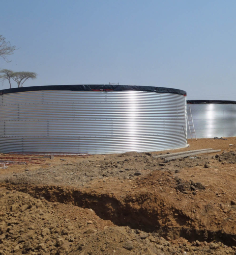 Drinkwater voor vee, Zimbabwe Drinkwater voor vee, Zimbabwe